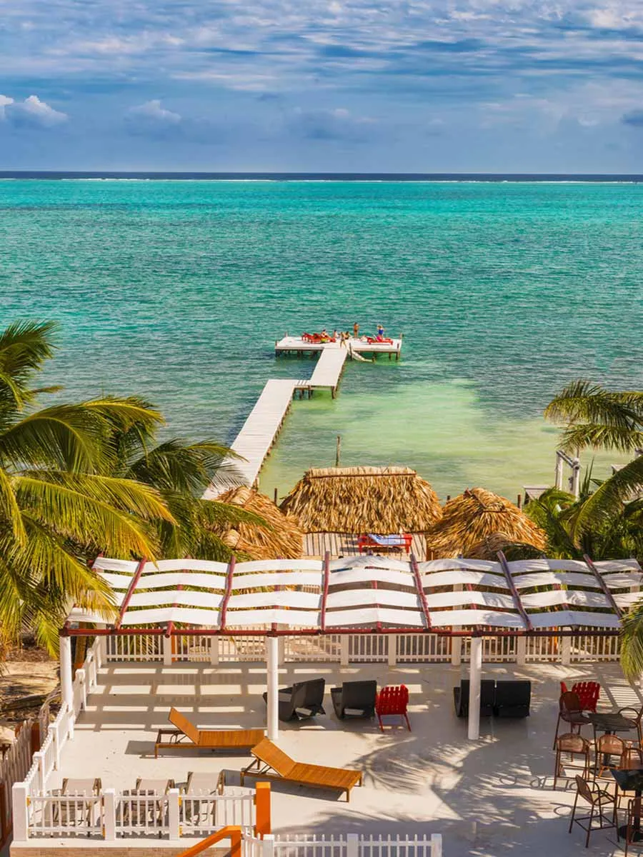 1445 belize snorkeling