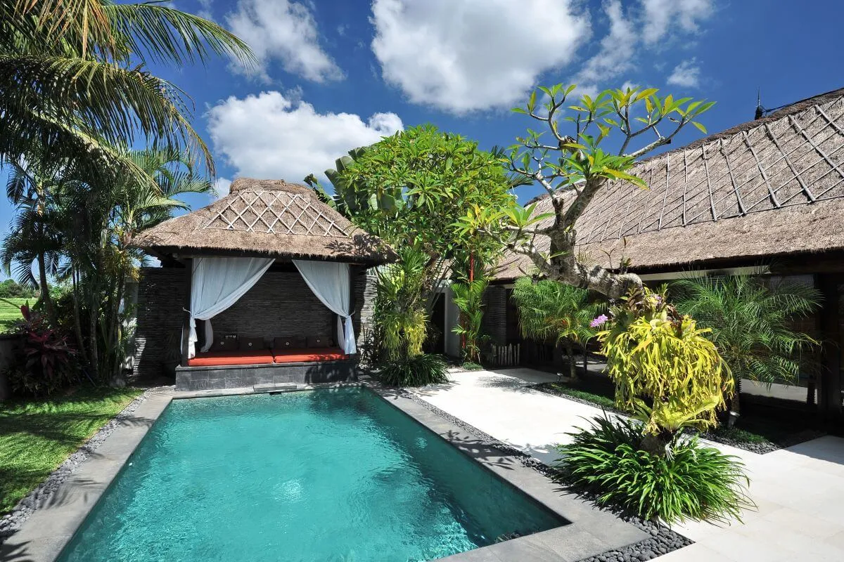 1525 surin phuket hotel