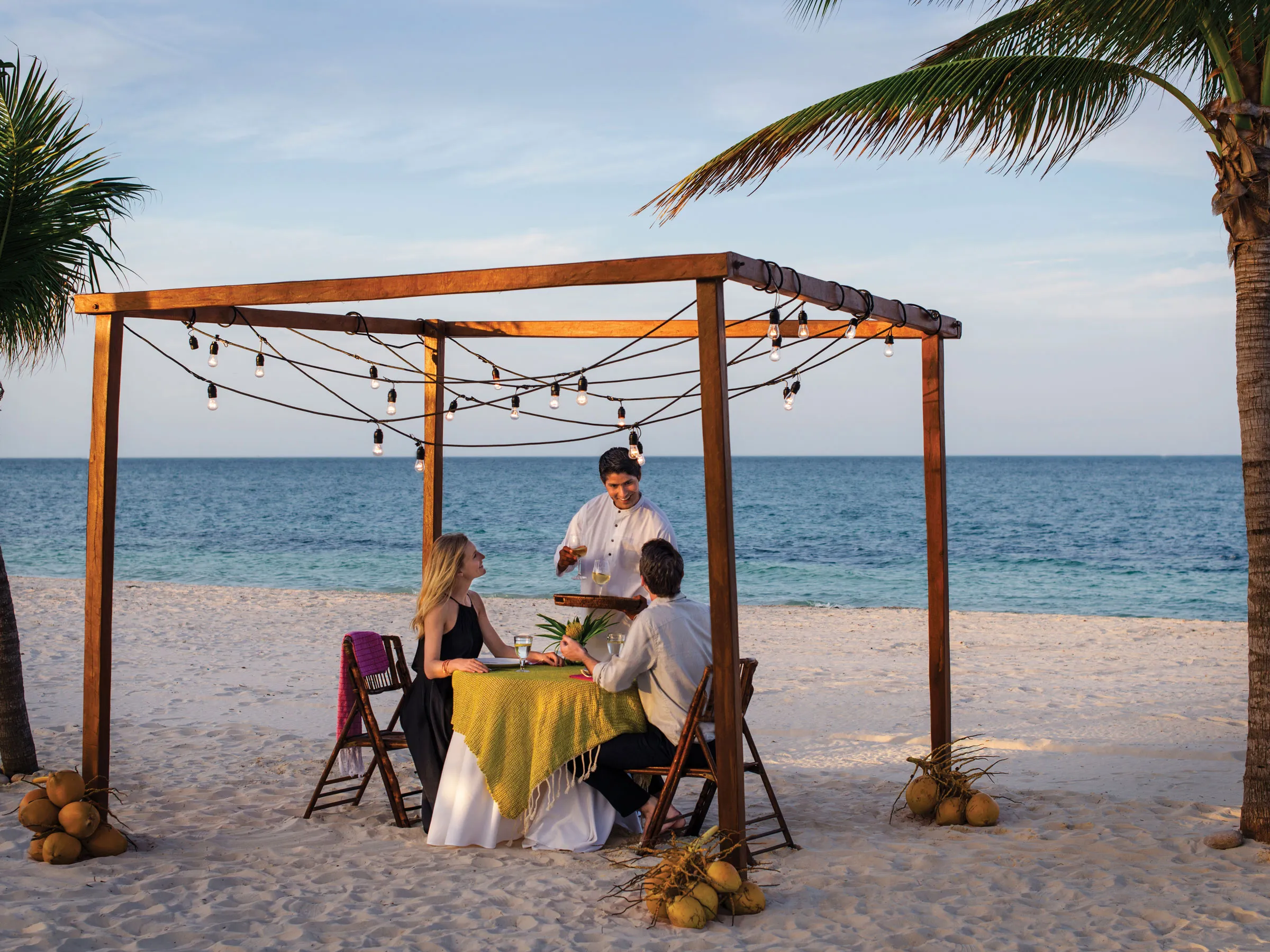 /img/1536-nizuc-resort-cancun-honeymoon.webp