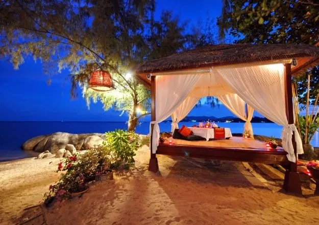 1540 goa beach honeymoon