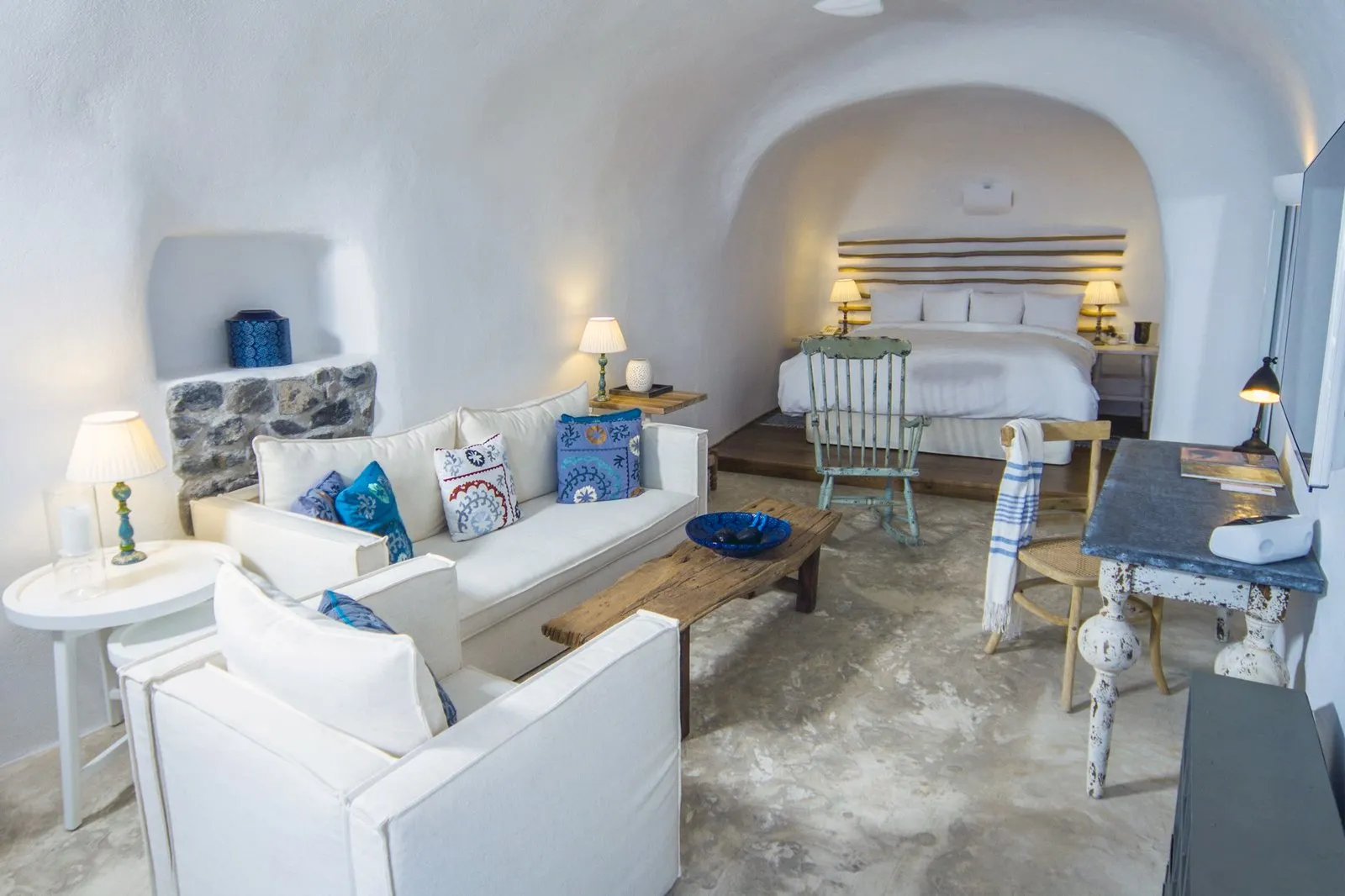 1559 santorini boutique hotel