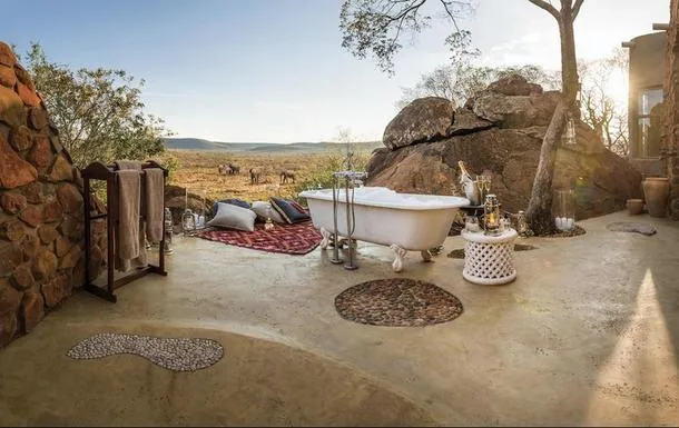 1566 bloemfontein honeymoon suite dining