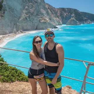 /img/1608-honeymoon-beach.webp