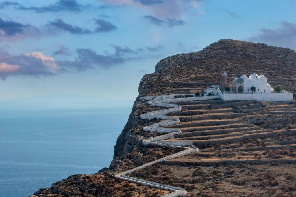 /img/1622-greece-island.webp