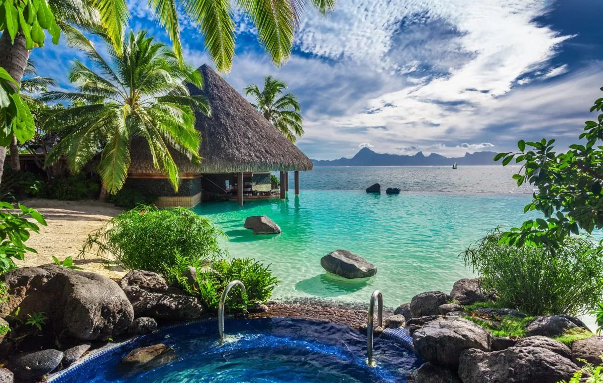 1660 tahiti adventure couple