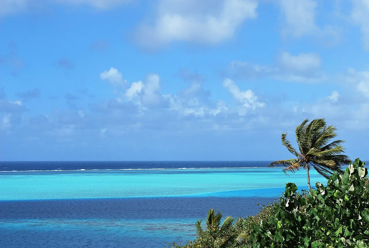 /img/1666-honeymoon-budget.webp
