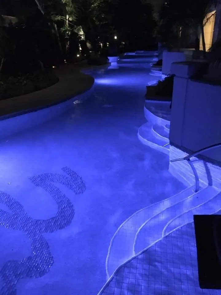 1668 sandals emerald bay
