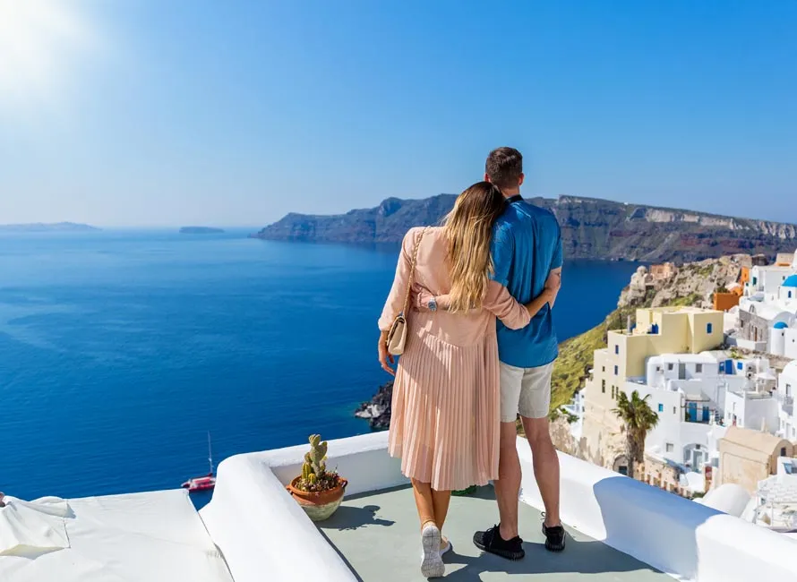1689 santorini honeymoon