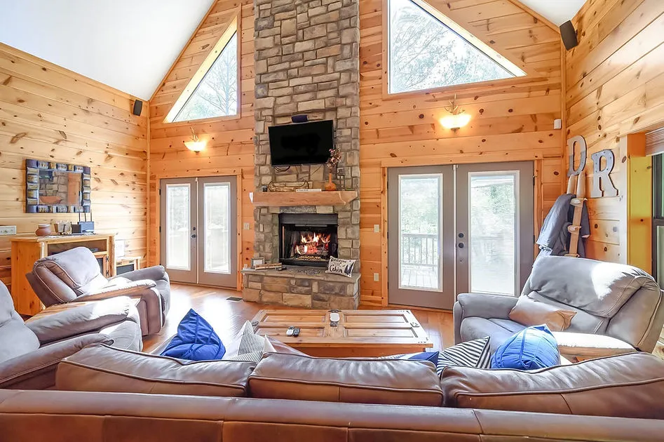 1703 broken bow hot tub