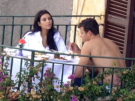 1735 kim kardashian honeymoon beauty