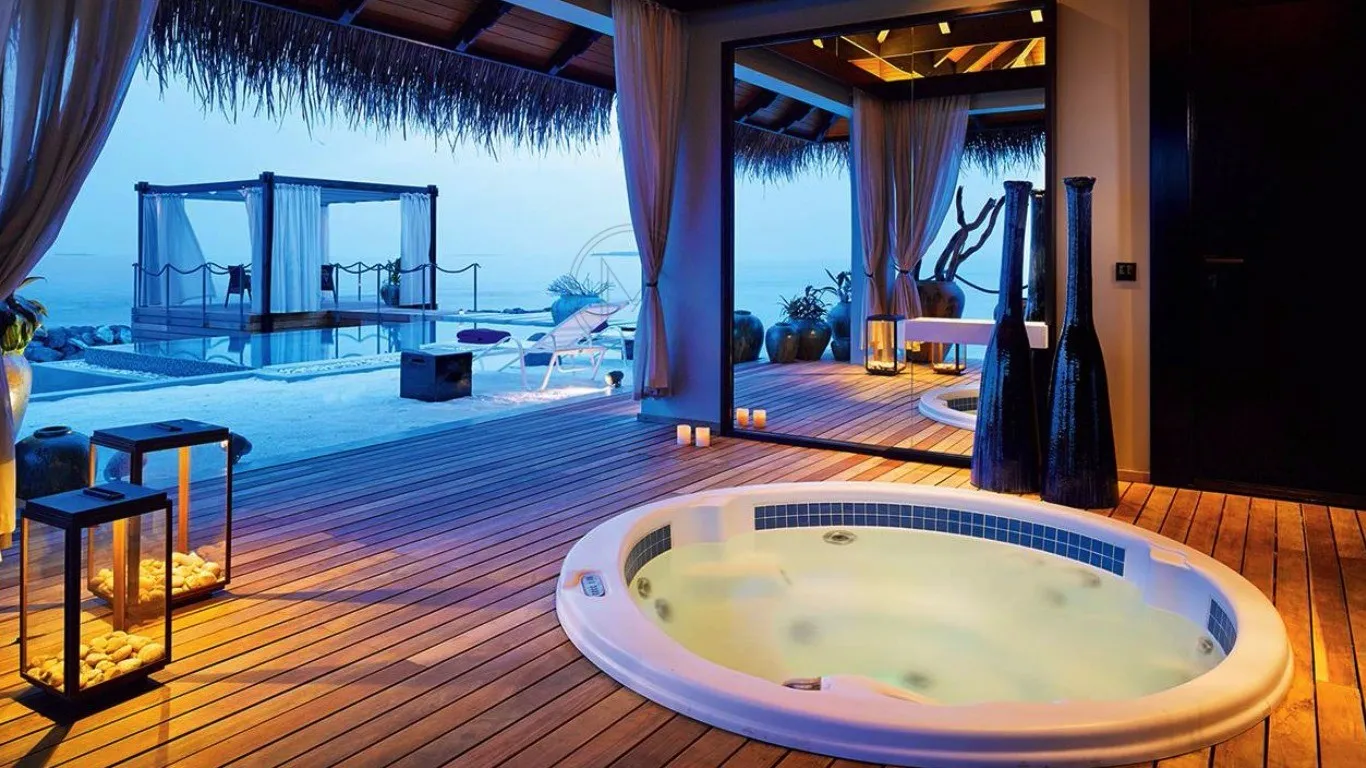 1748 maldives honeymoon dining