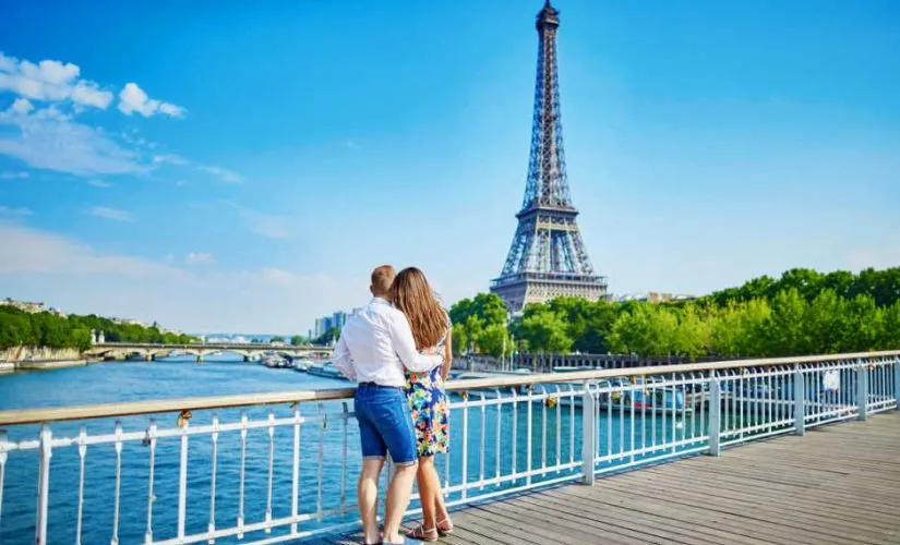 1776 couple in paris
