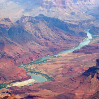 /img/1841-arizona-couple-packing.webp