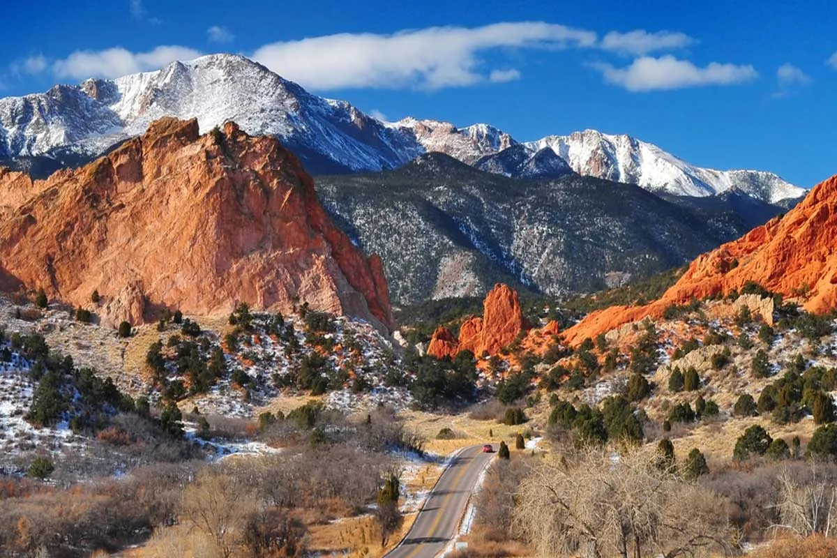 /img/1847-colorado-springs-activities-honeymoon.webp